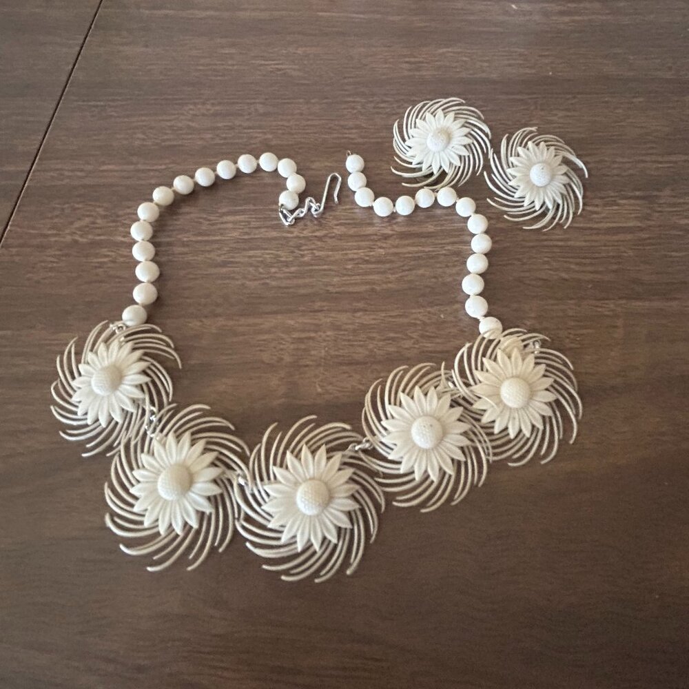 Vintage 1950s W. Germany White Plastic Flower Necklace Clip Earrings
